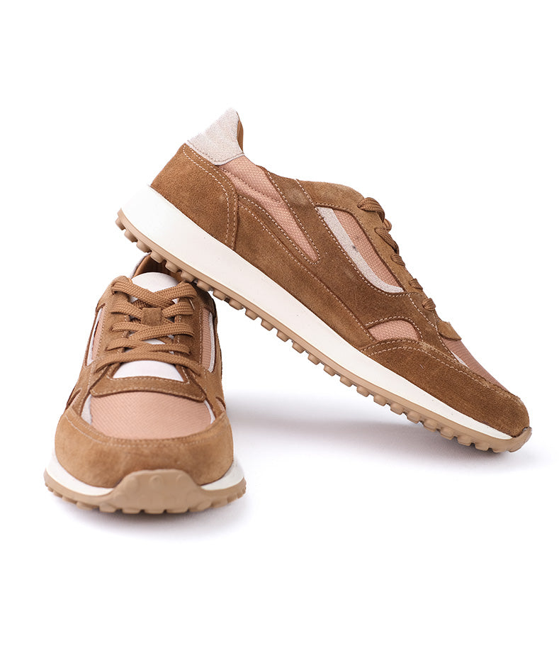 Beige Leather Sneakers – Retro Running Style